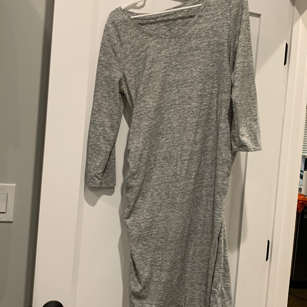 Do items a dress  and shirt for maternity